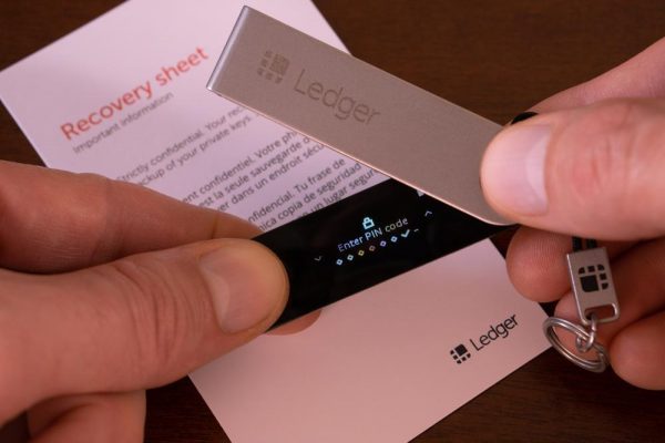 How to Store Your Cryptocurrency Safely How to Store Your Cryptocurrency Safely